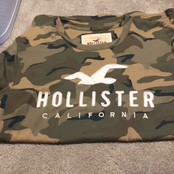 Hollister Other - Hollister camo t-shirt